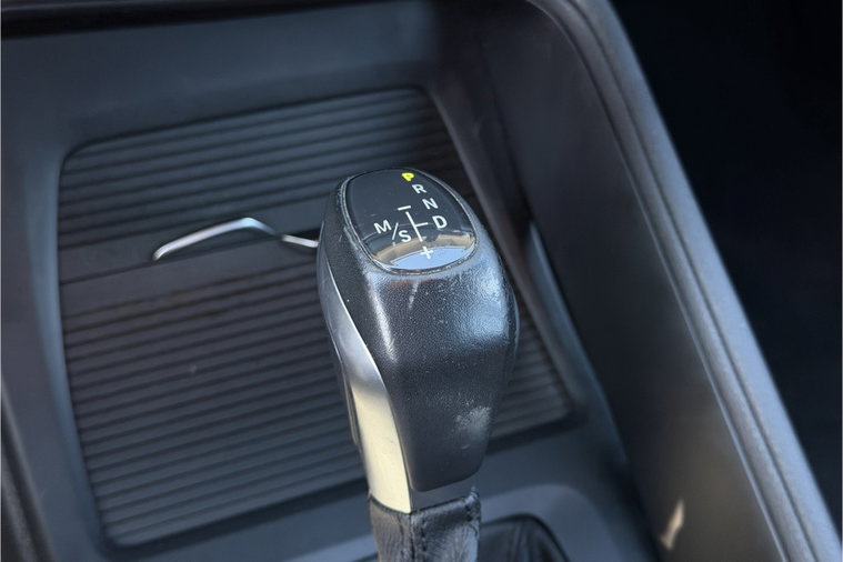 Vehicle Image 38