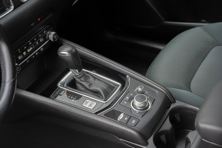 Vehicle Image 32