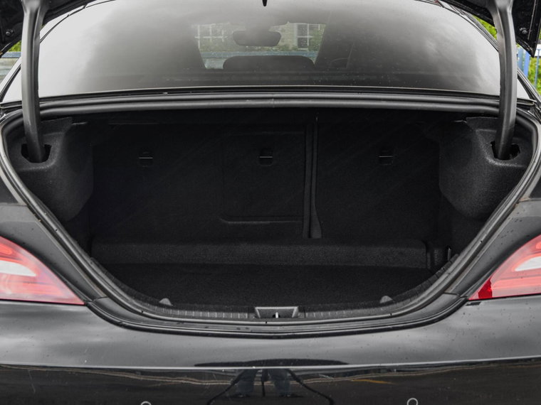 Vehicle Image 37