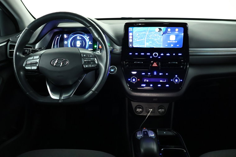 Vehicle Image 15