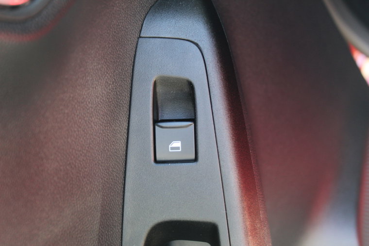 Vehicle Image 38