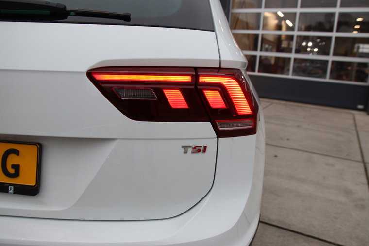 Vehicle Image 40