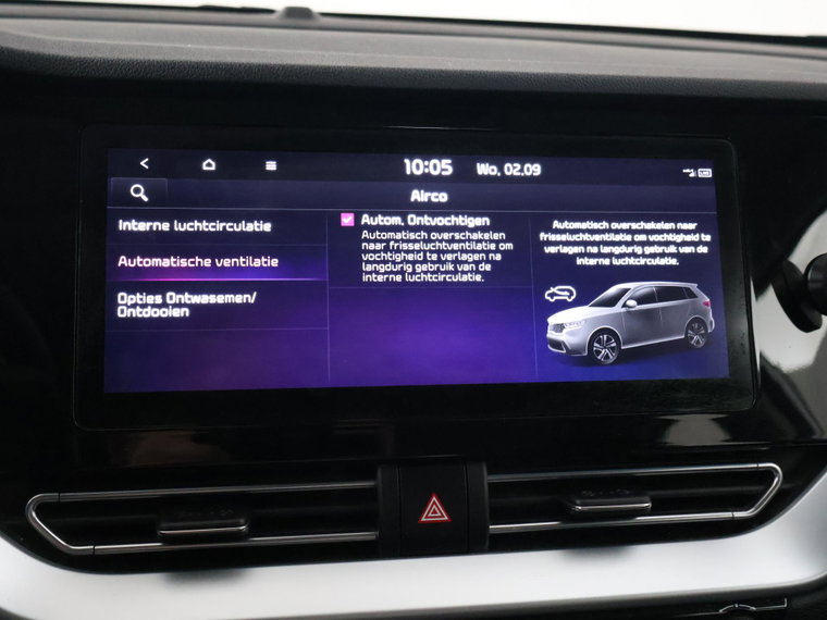 Vehicle Image 30