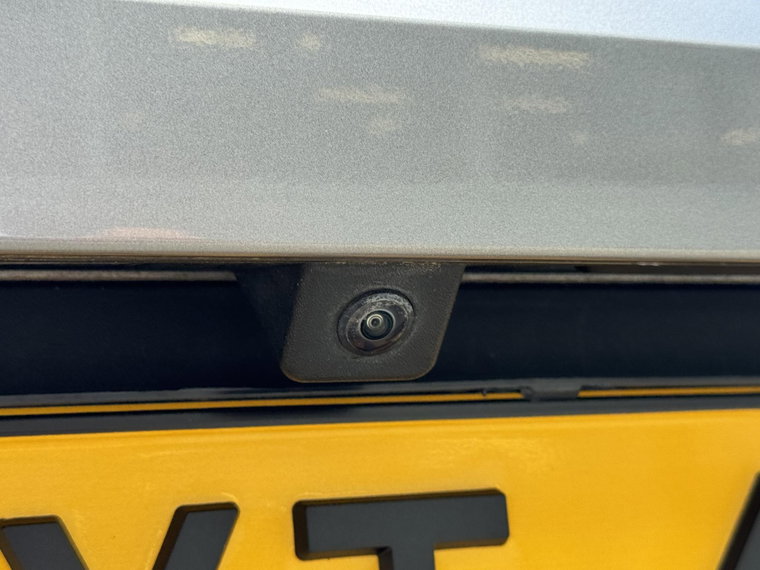 Vehicle Image 23