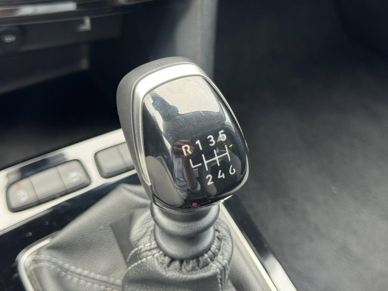 Vehicle Image 45