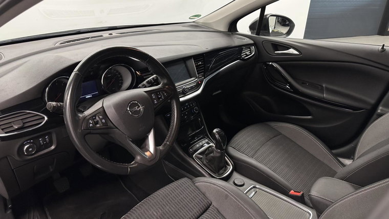 Vehicle Image 17