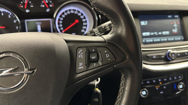 Vehicle Image 23