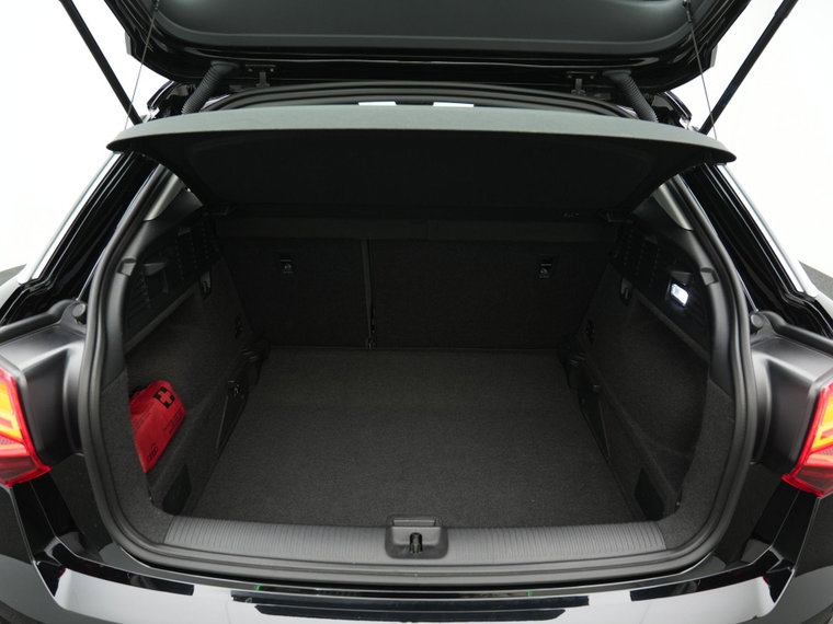 Vehicle Image 30