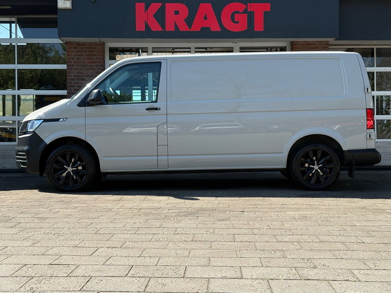 Vehicle Image 28