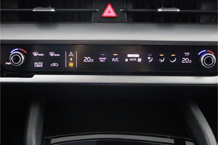 Vehicle Image 26
