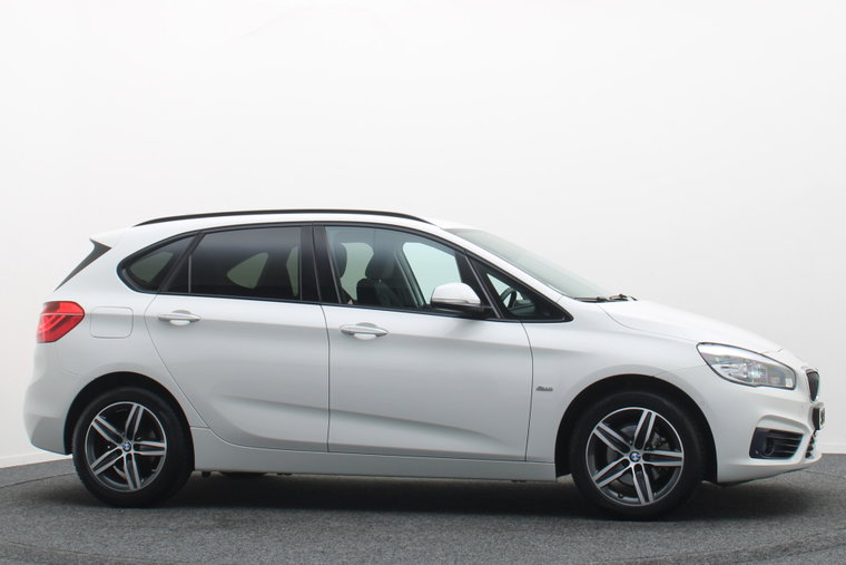 Vehicle Image 21