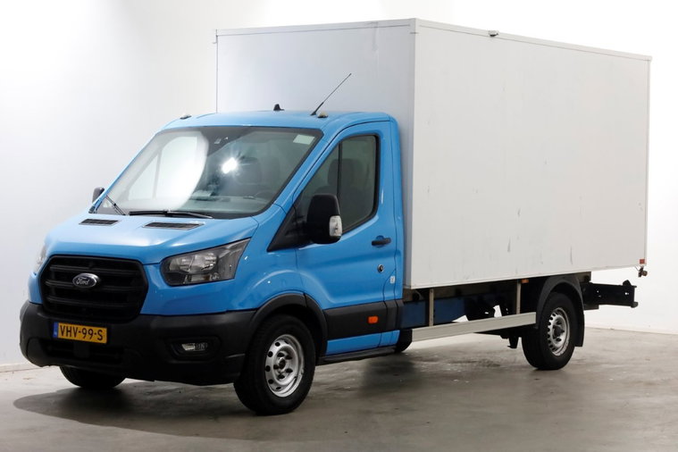 Vehicle Image 8