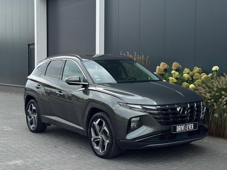Vehicle Image 35