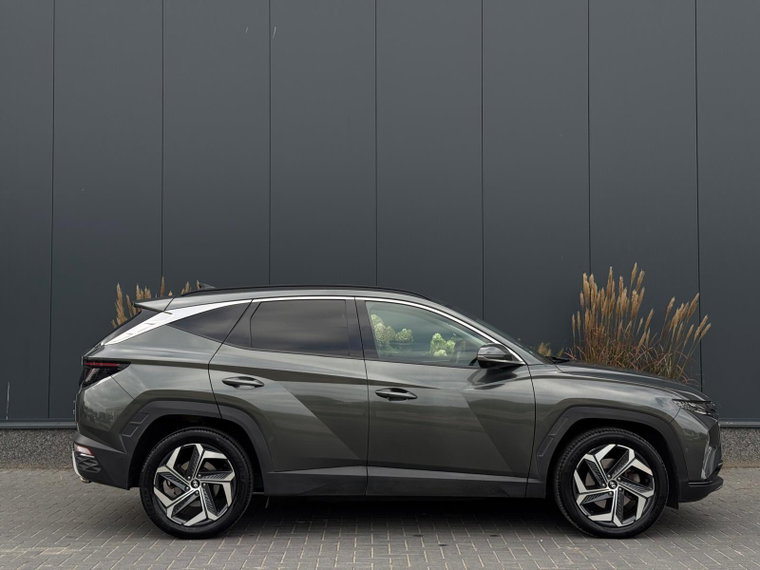 Vehicle Image 36