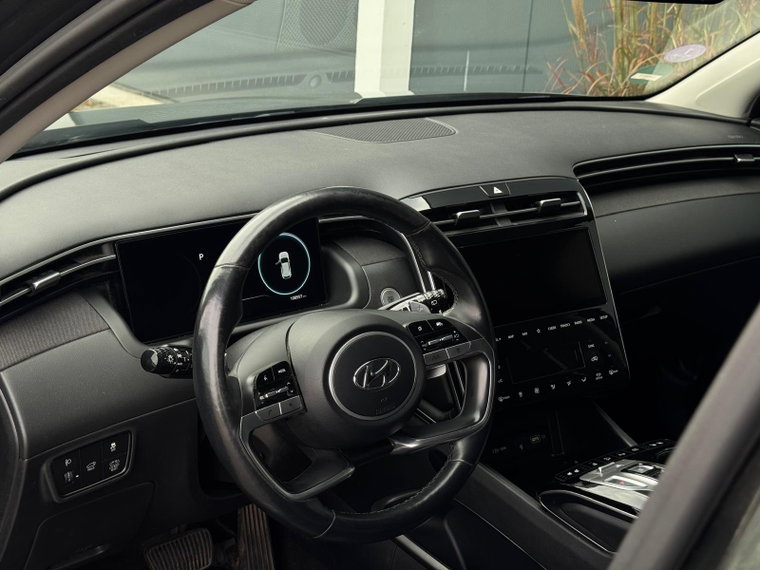 Vehicle Image 11