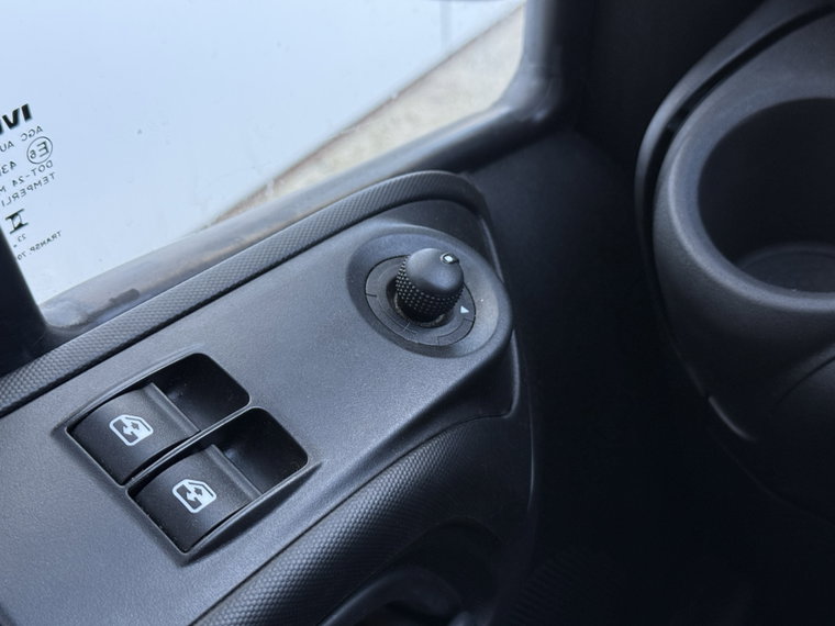 Vehicle Image 29