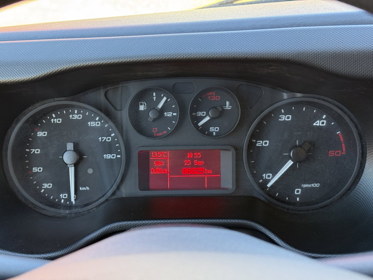 Vehicle Image 31