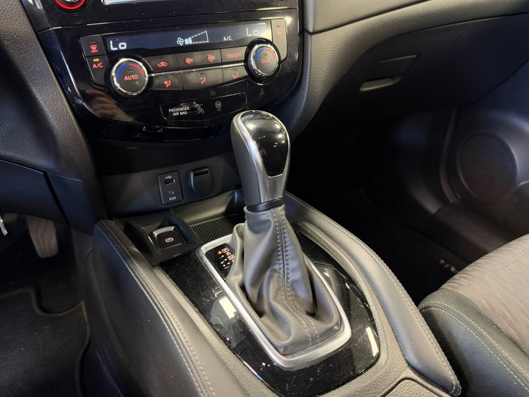 Vehicle Image 38