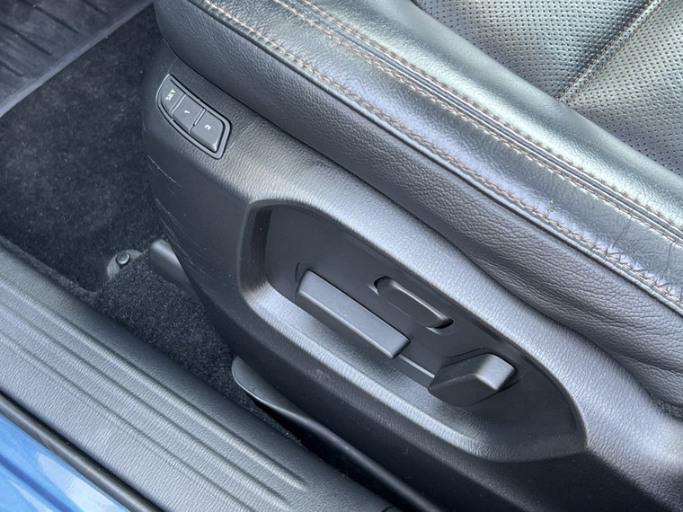 Vehicle Image 28