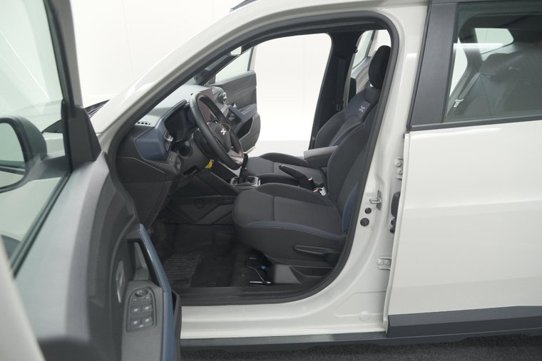 Vehicle Image 37
