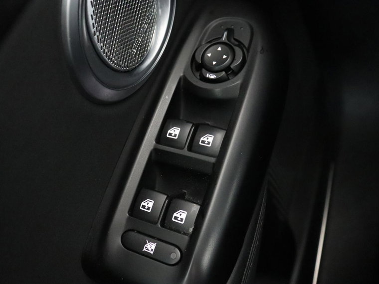 Vehicle Image 38