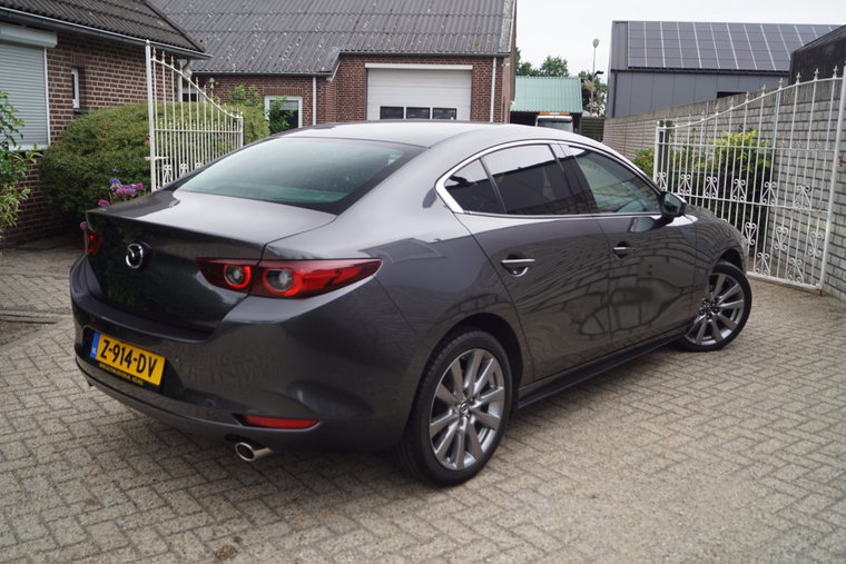 Vehicle Image 48