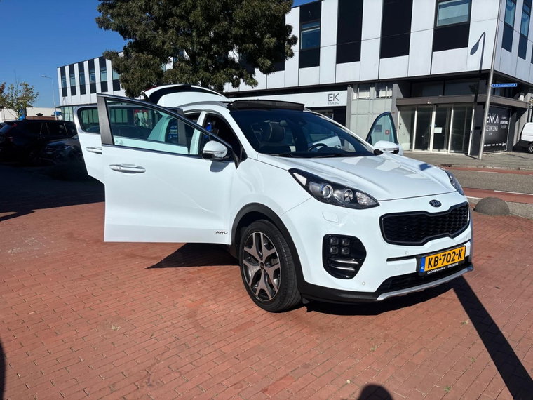 Vehicle Image 28