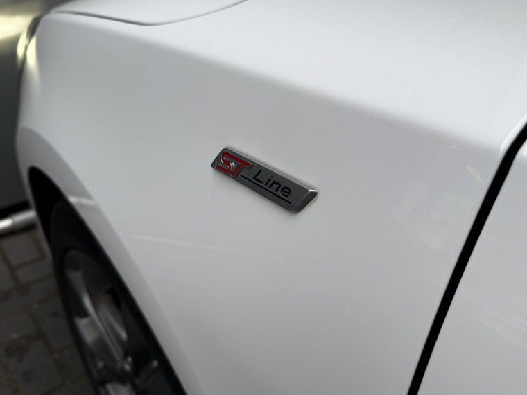 Vehicle Image 39