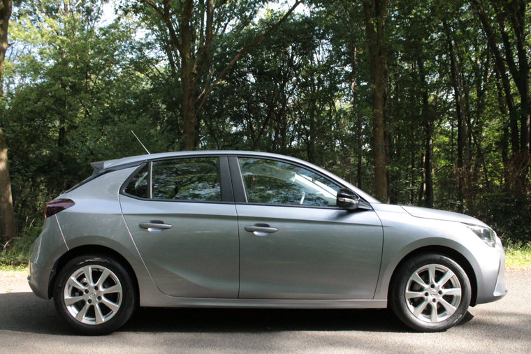 Vehicle Image 11