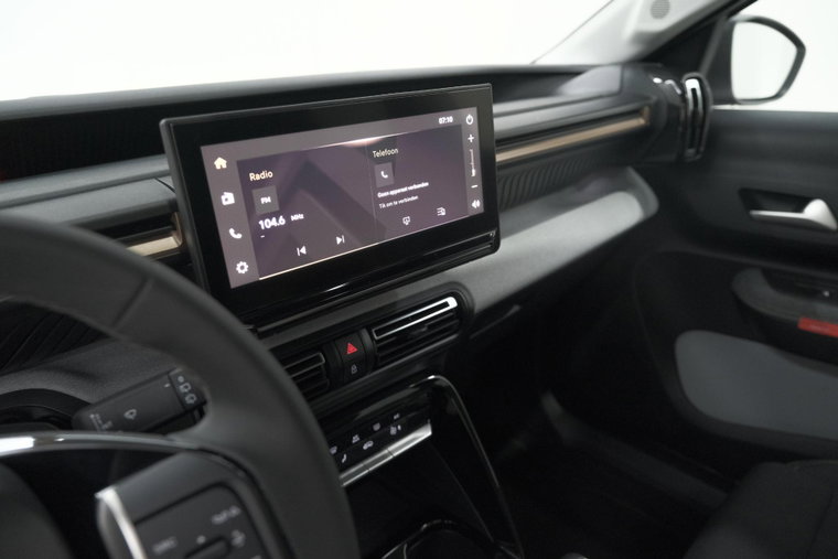 Vehicle Image 28