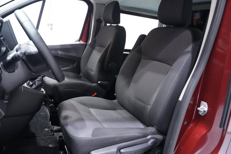 Vehicle Image 18