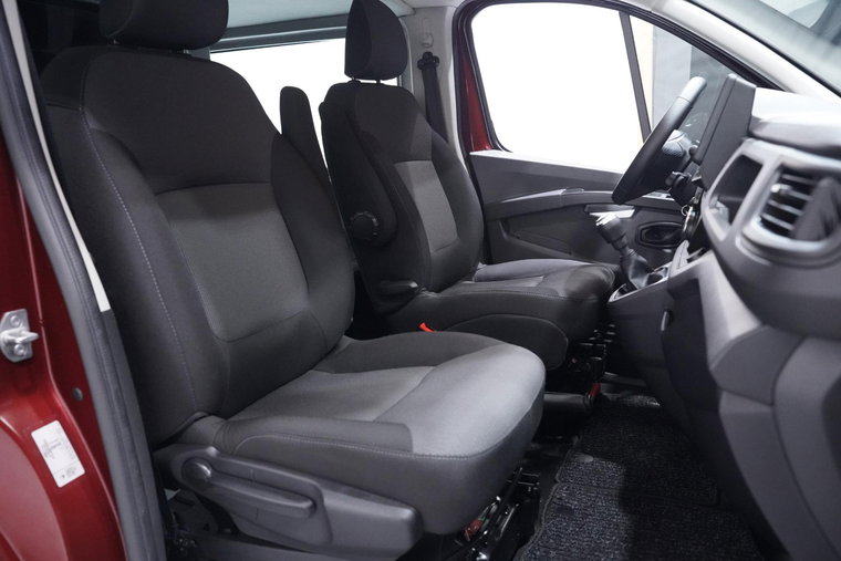 Vehicle Image 19