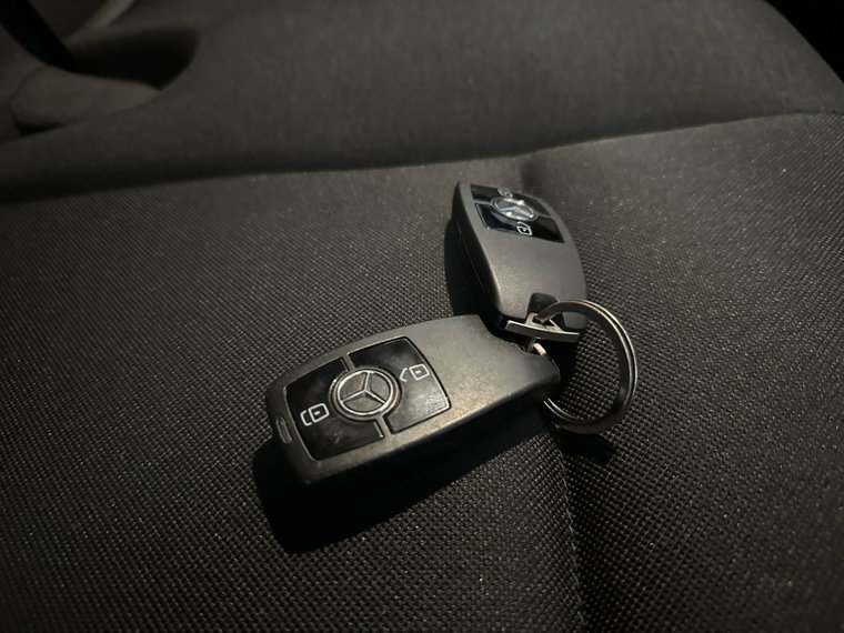 Vehicle Image 22