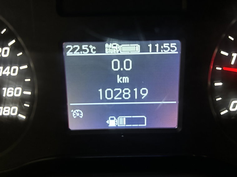 Vehicle Image 23