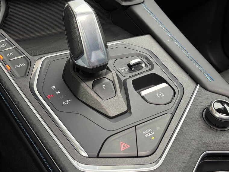 Vehicle Image 36