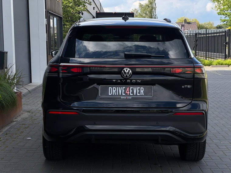 Vehicle Image 36