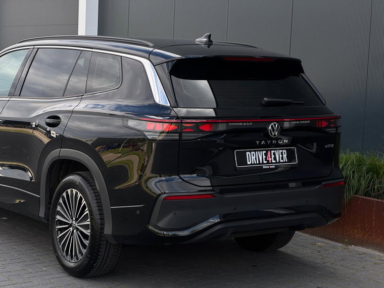 Vehicle Image 38