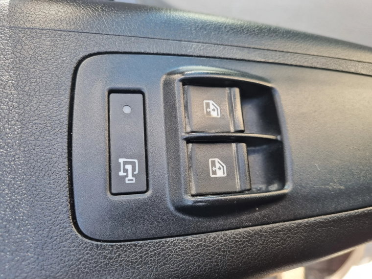 Vehicle Image 26