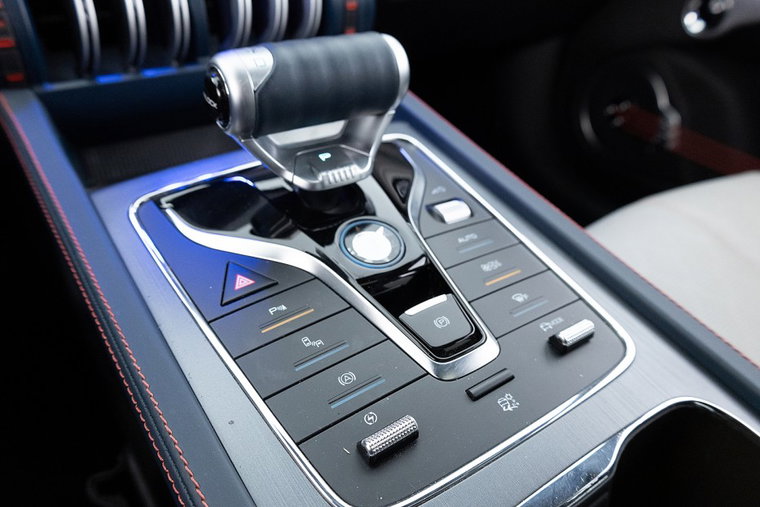 Vehicle Image 19