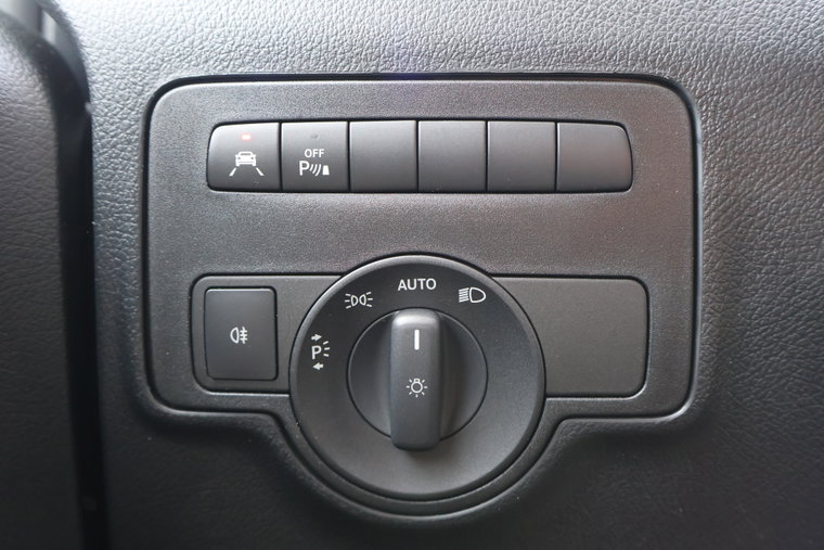 Vehicle Image 27