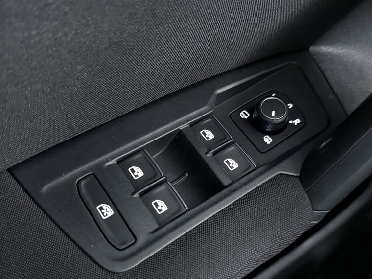 Vehicle Image 27