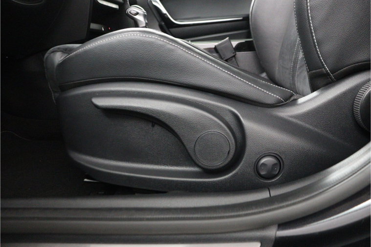 Vehicle Image 53