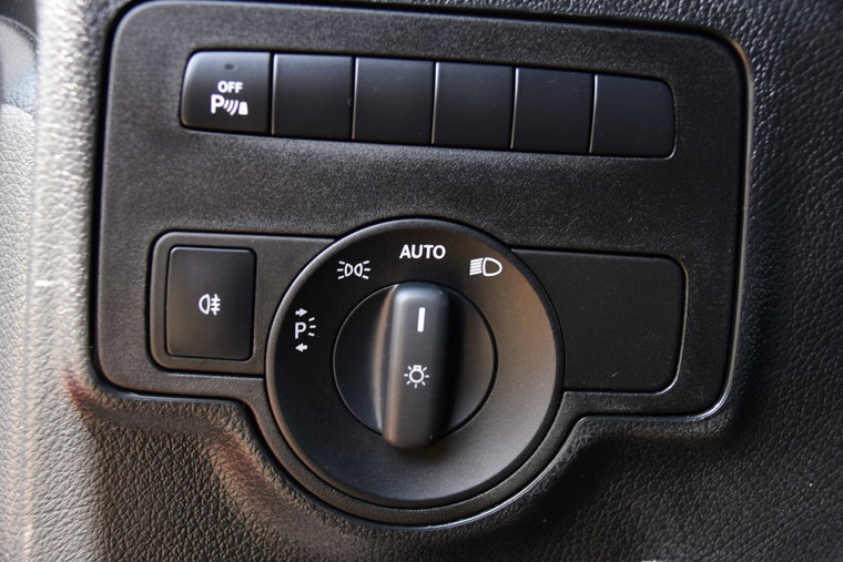Vehicle Image 28