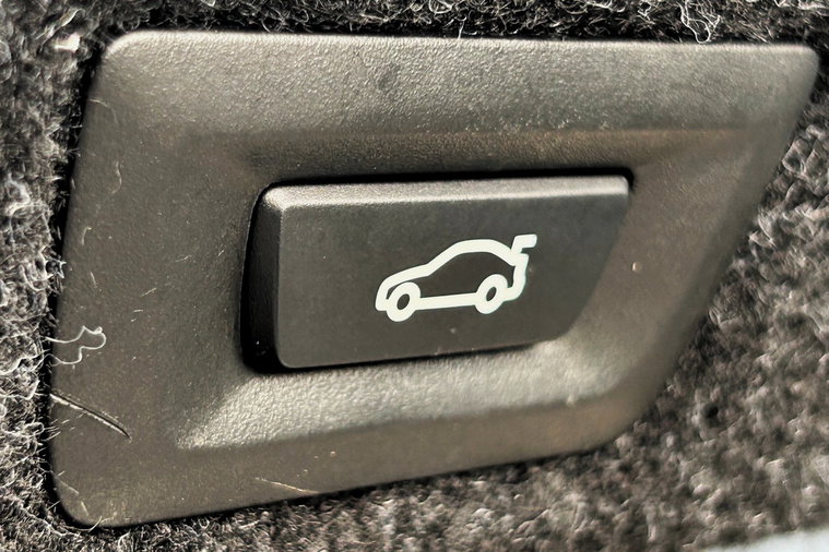 Vehicle Image 26