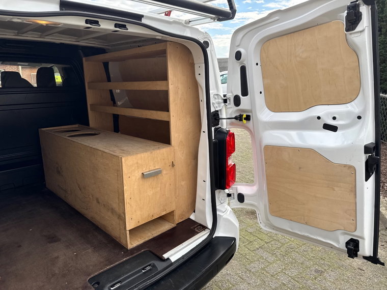 Vehicle Image 20