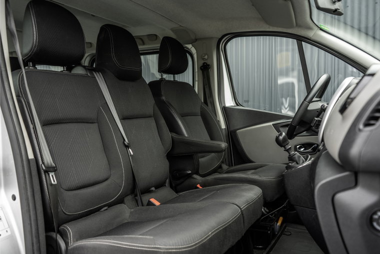 Vehicle Image 13