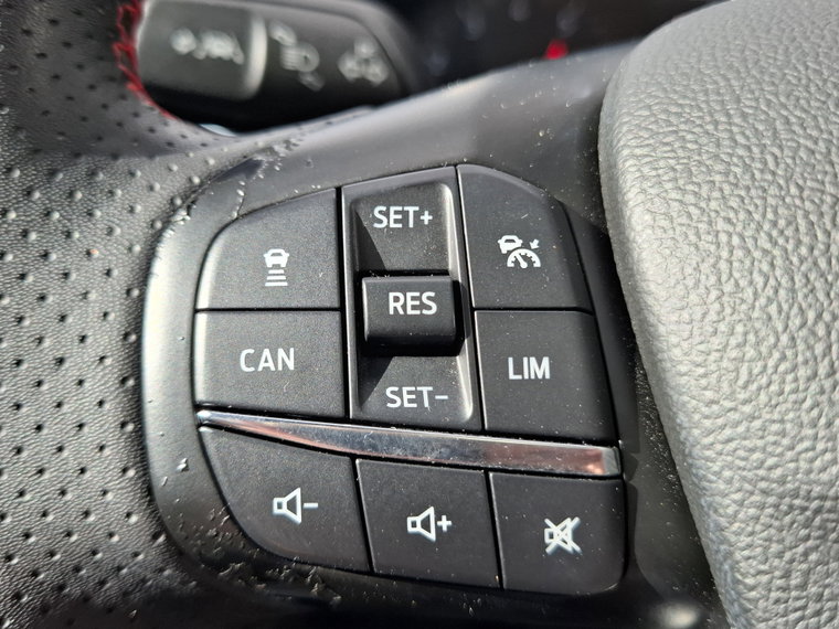 Vehicle Image 29