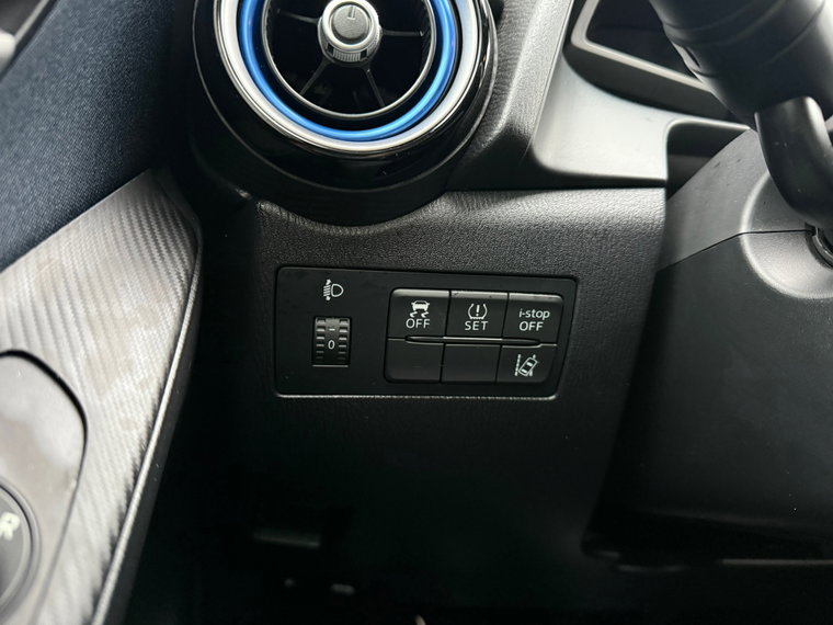 Vehicle Image 34