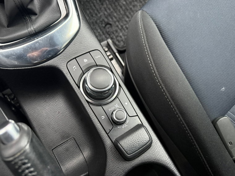 Vehicle Image 35