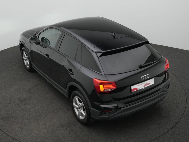 Vehicle Image 26